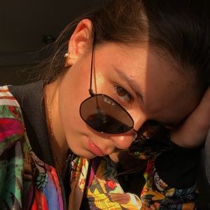 Meet your Posher, Roberta